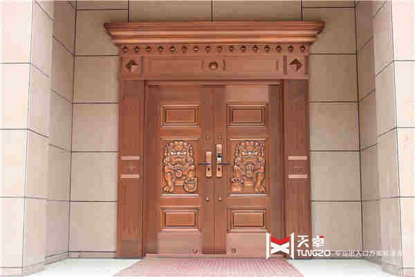 家用入戶門銅門西安戶縣太平峪九龍灣別墅入戶銅門對(duì)開銅門秦嶺別墅IMG_7714.JPG